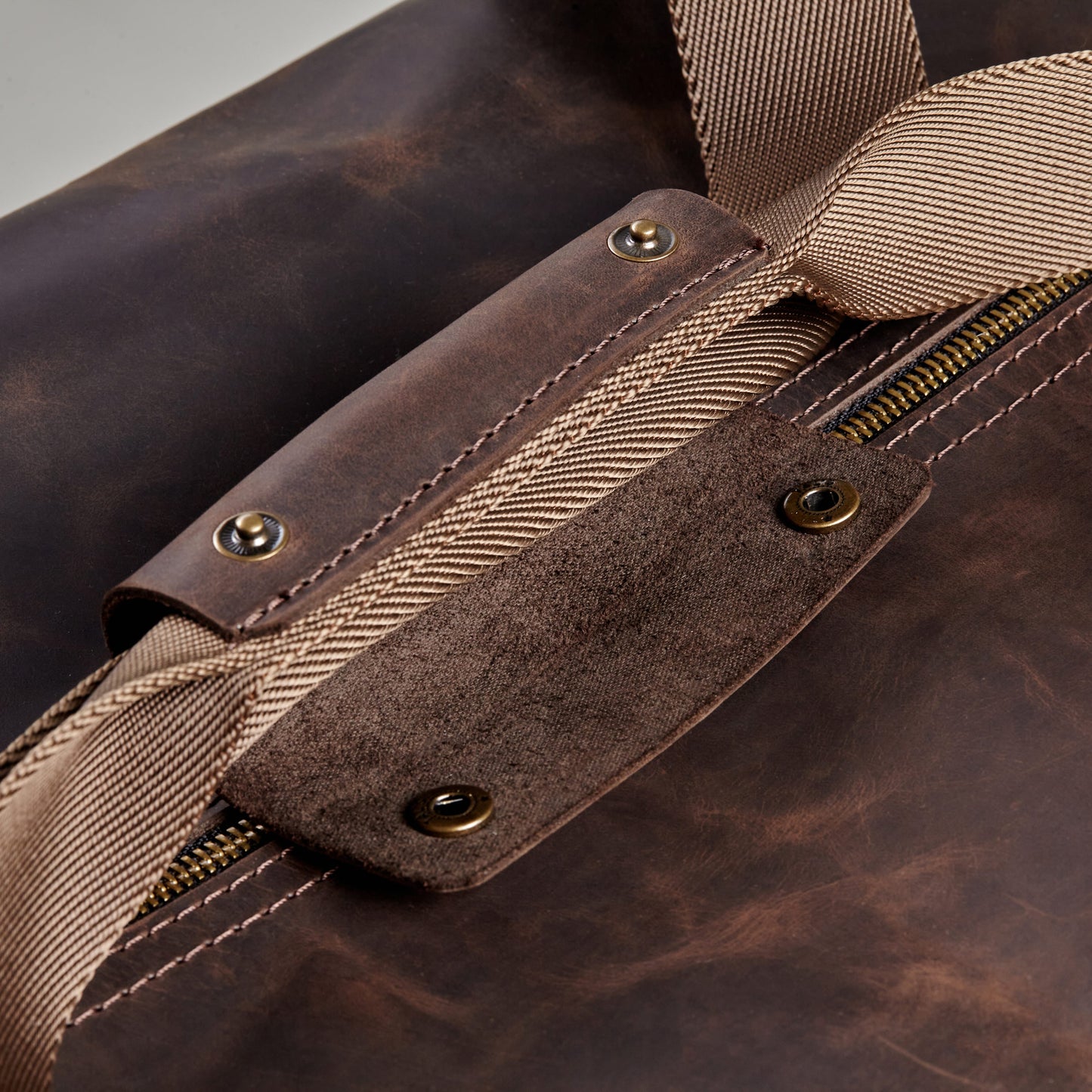 Handmade Reisetasche aus Leder VITTORIO