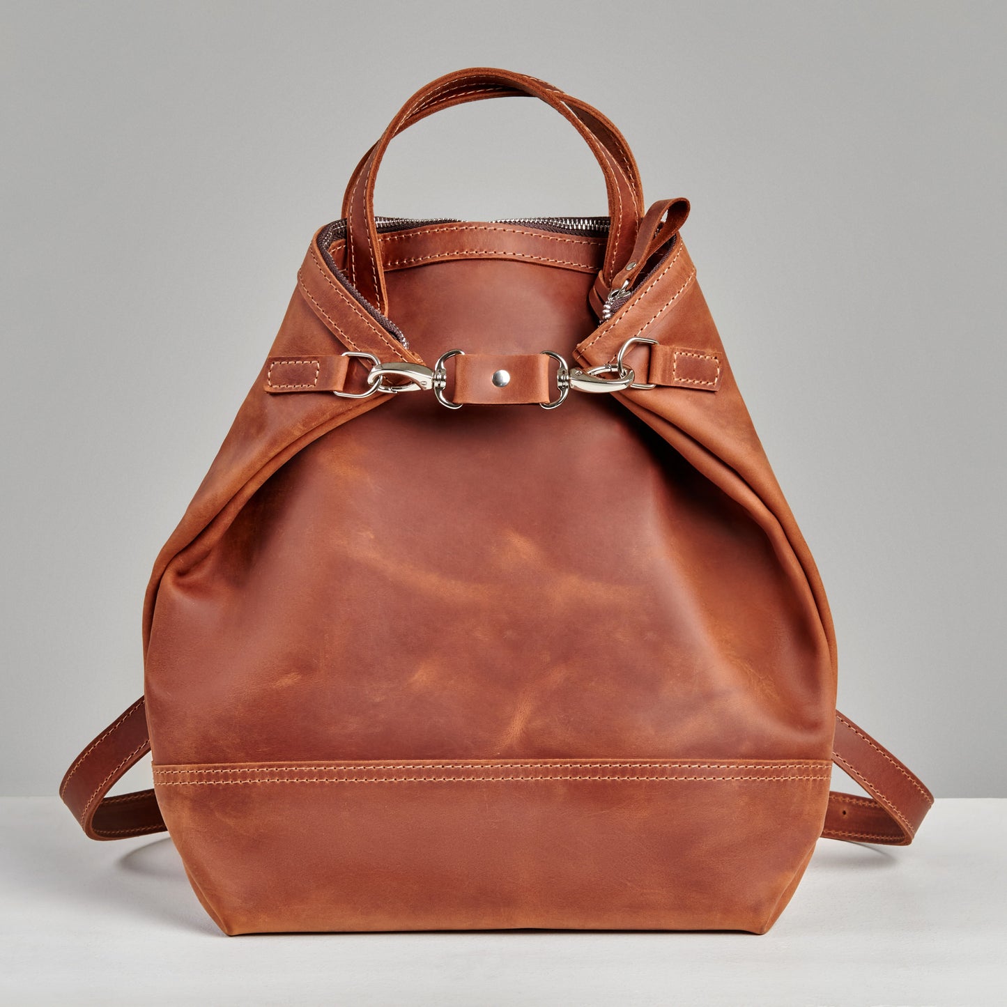 Handmade Rucksack aus Leder KELLY