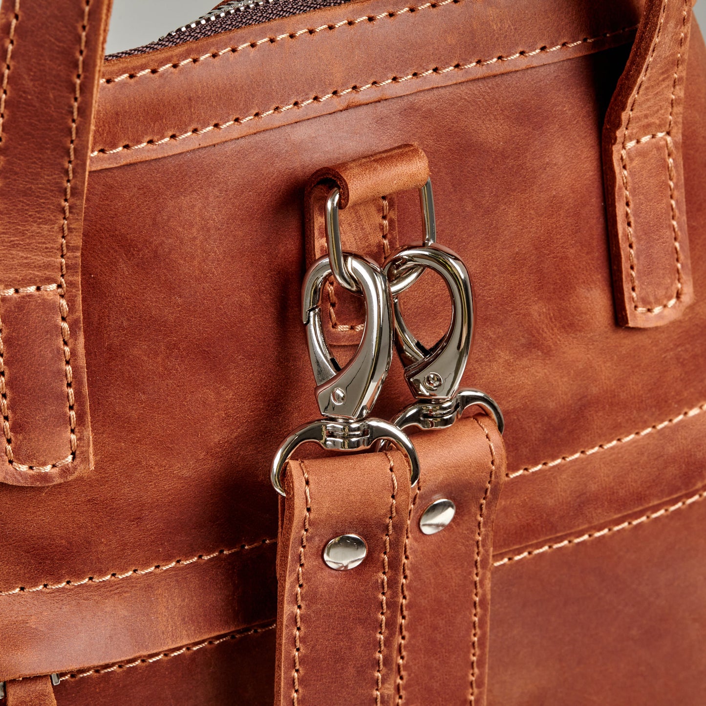 Handmade Rucksack aus Leder KELLY