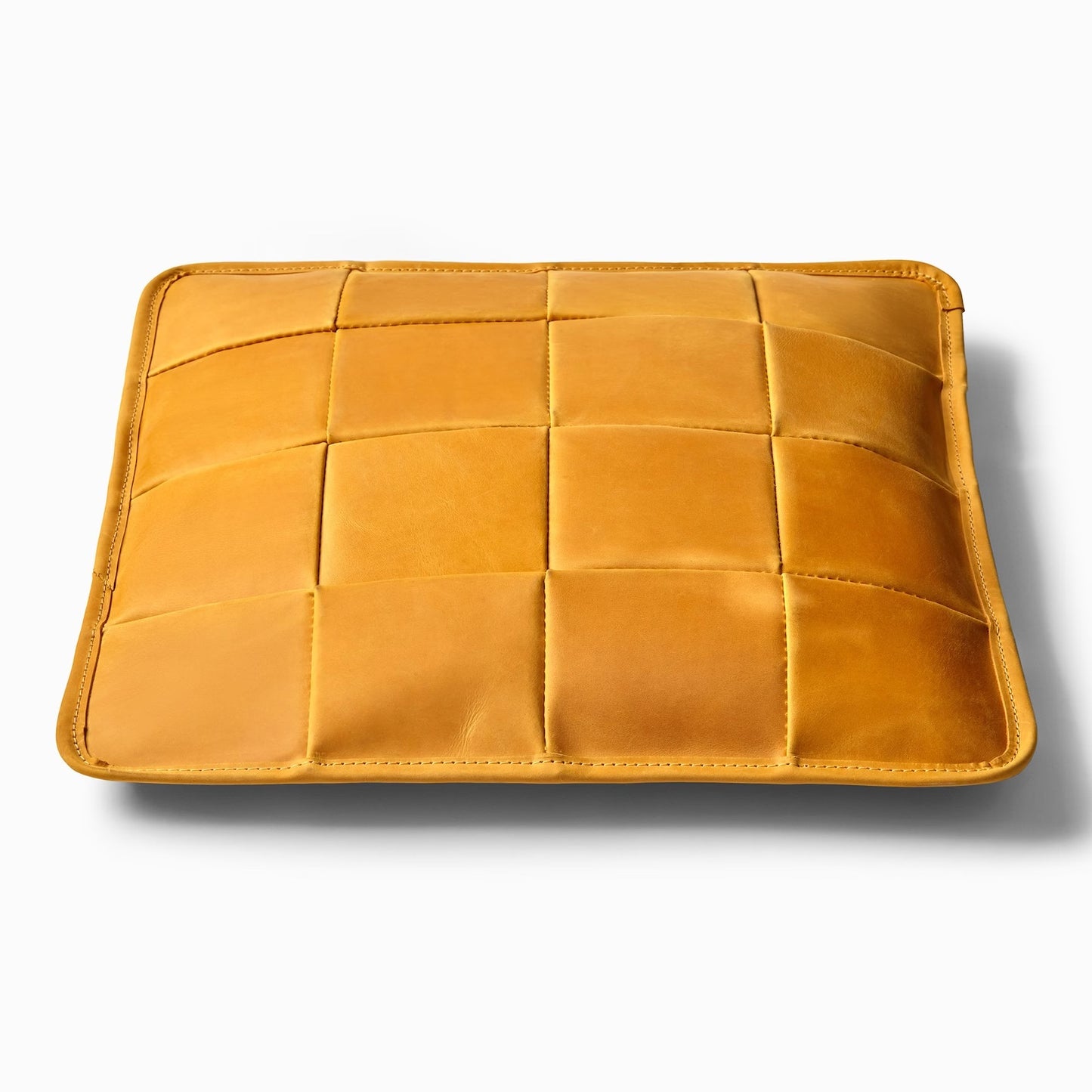 Handmade Sitzkissen aus Leder
